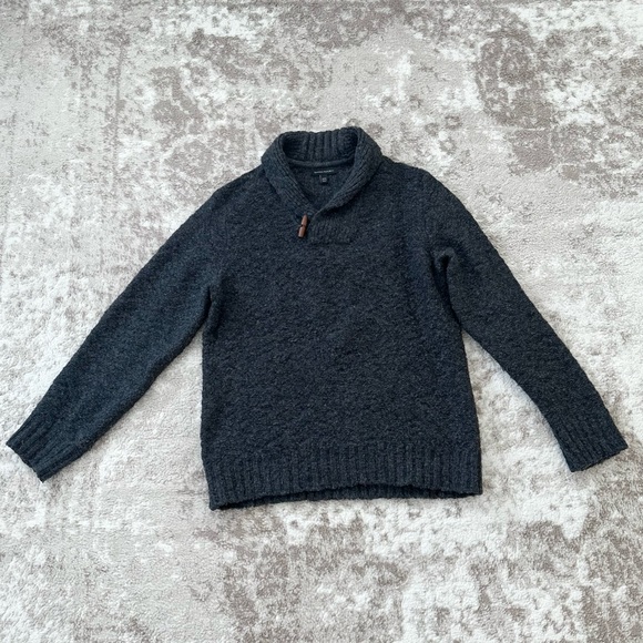 sold Banana republic wool sweater - Picture 1 of 5